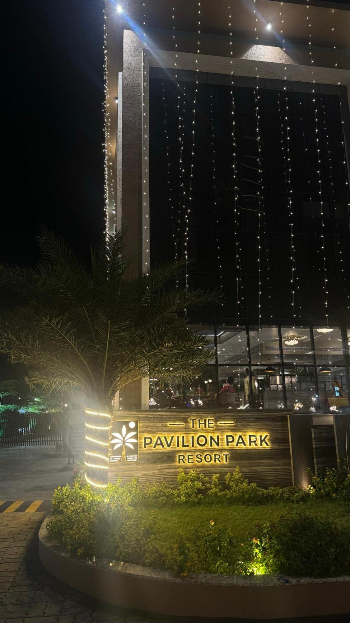 The Pavilion Park Resort Malegaon Ngoại thất bức ảnh